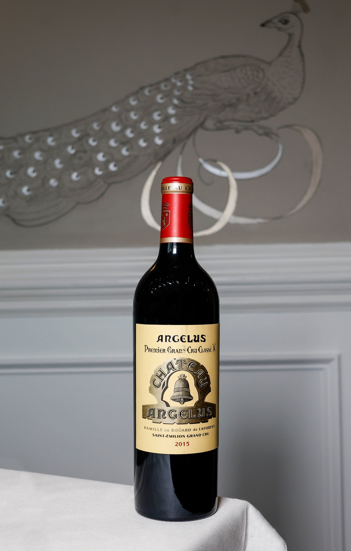 Château Angélus 2015 bottle